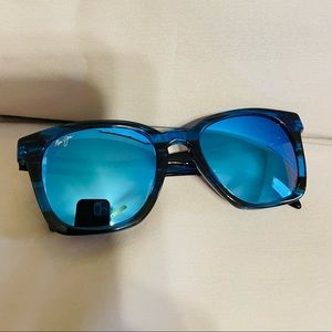Authentic unisex MauiJim Shave Ice sunglasses